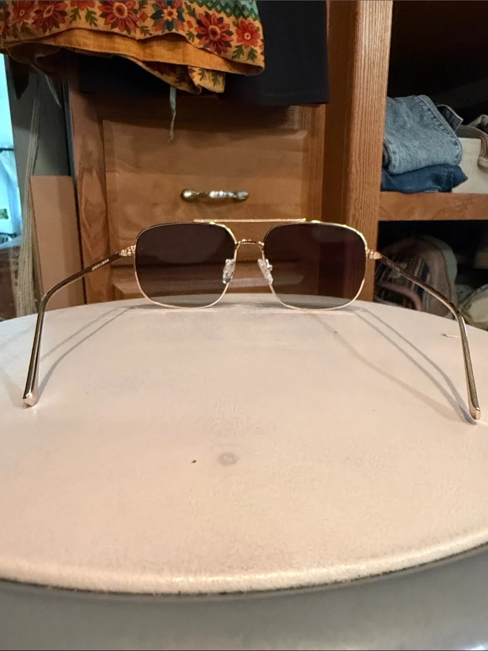 Gold Frame Aviator Sunglasses with Gradient Gray Lenses